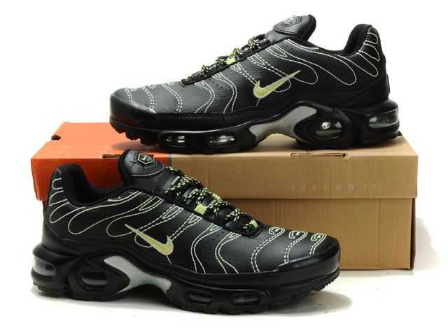 tn rekin survetehommet tn trainer nouveau style.JPG